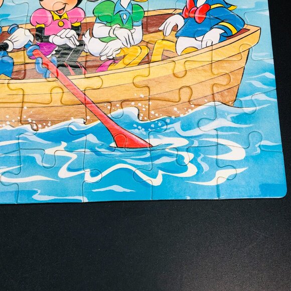 Vintage 1989 Mickey Mouse & Friends Jigsaw Puzzle -64 Chunky pcs COMPLETE - Picture 6 of 11